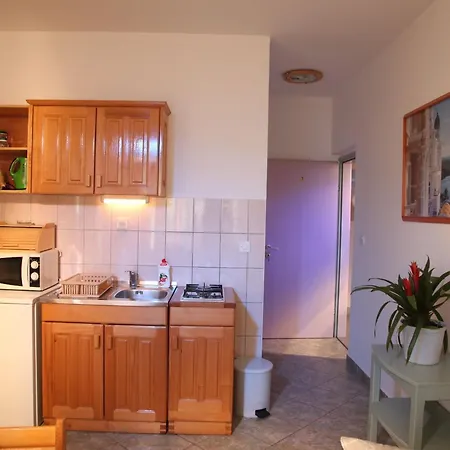 One Bedroom With Sea View *