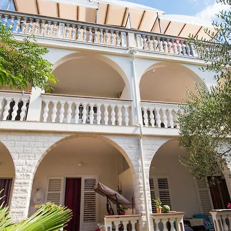 Daire One Bedroom With Sea View *