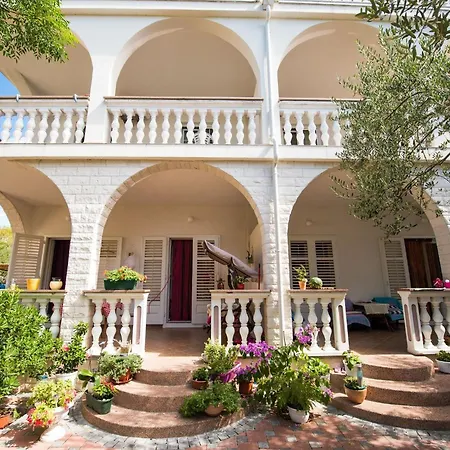 Daire One Bedroom With Sea View Srima